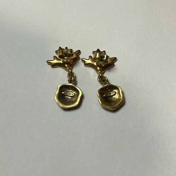 Vintage AVON Acorn Gold Tone Brown Fall Enamel Acorn & Leaf  Pierced Earrings - Picture 3 of 3